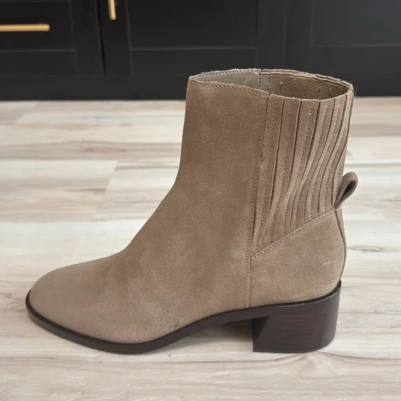 Dolce Vita Linny Leather H2O Bootie - Picture 3 of 10